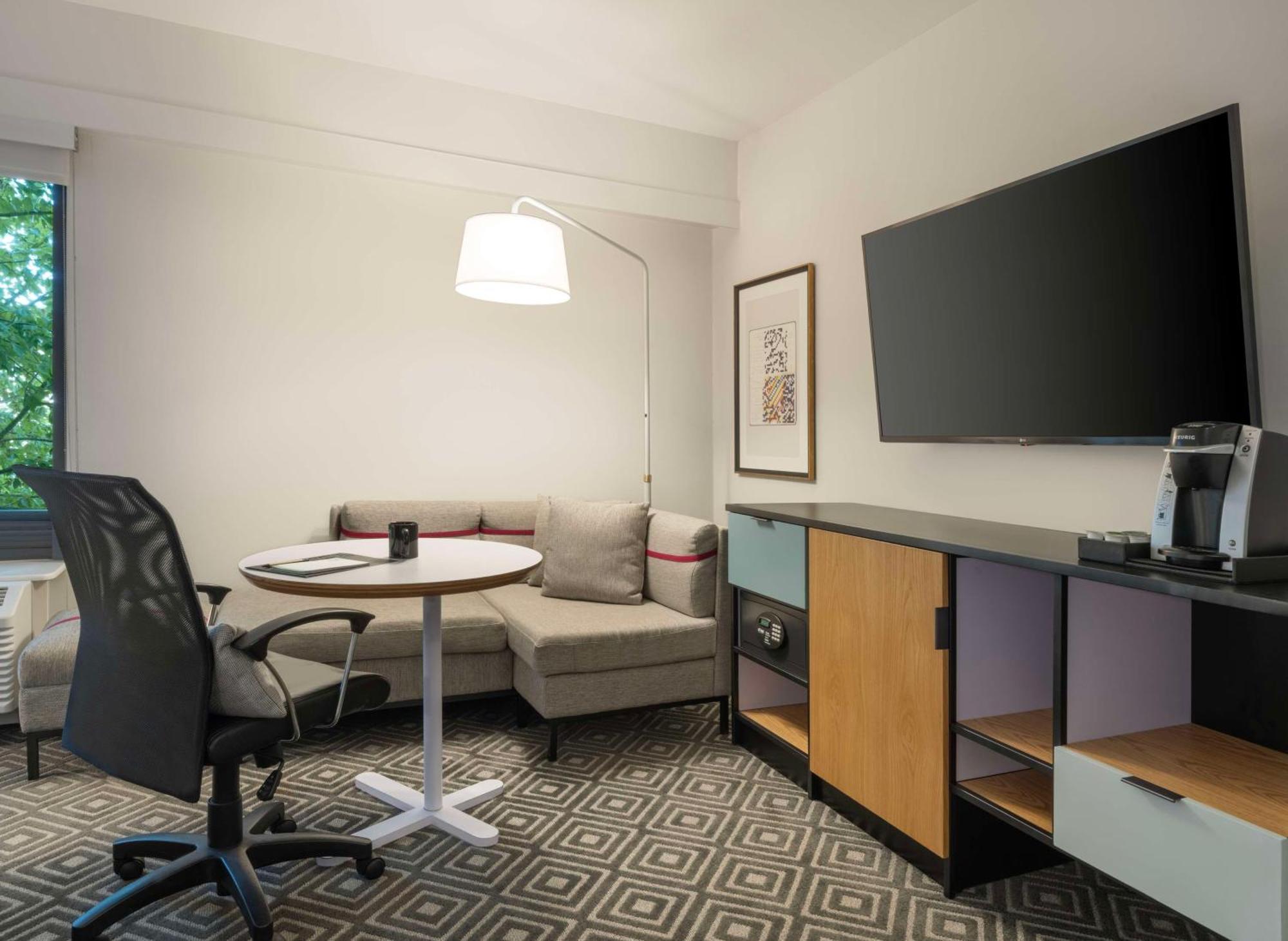 Freepoint Hotel Cambridge, Tapestry Collection By Hilton Exterior foto